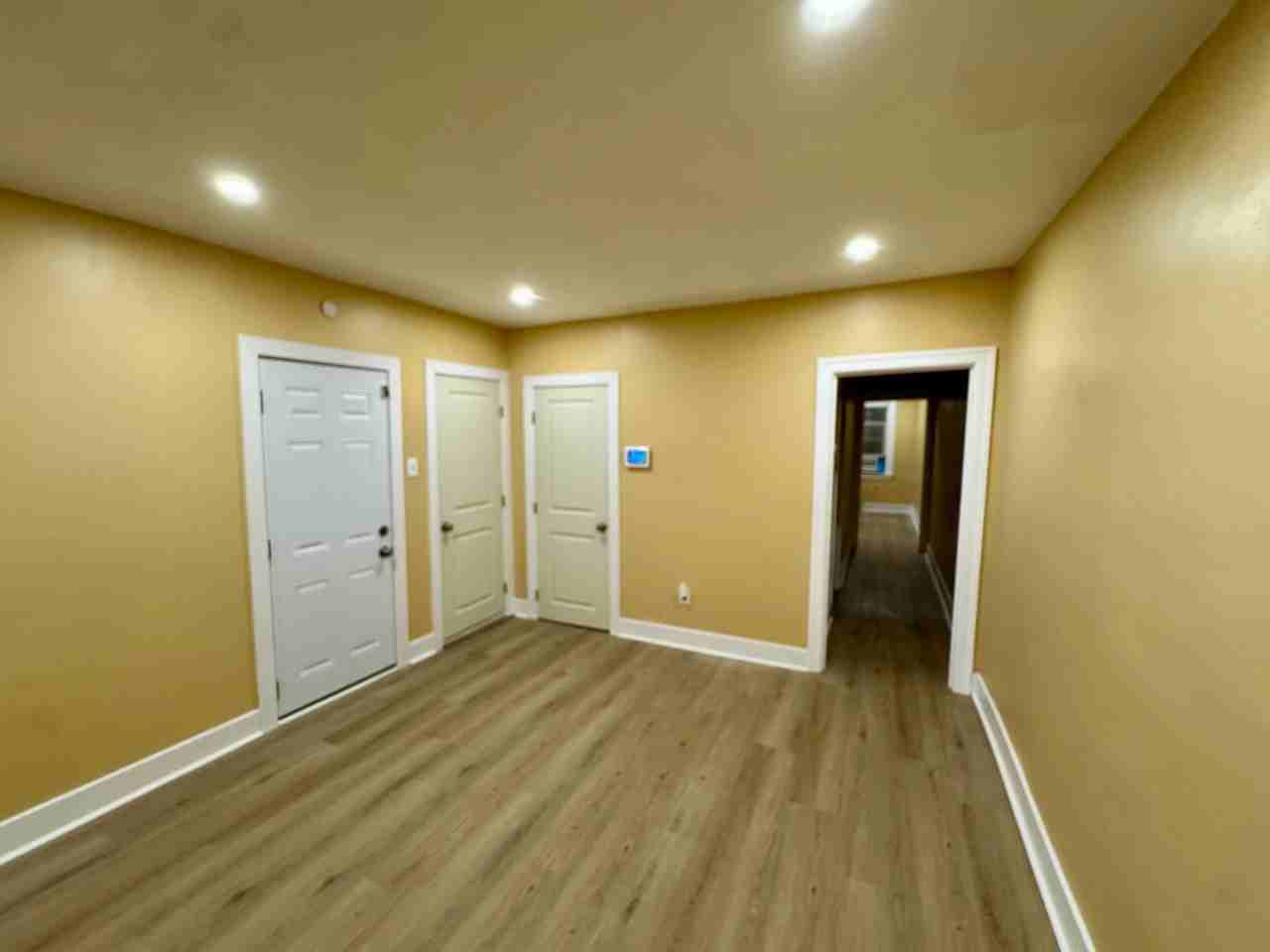 4927 Wissahickon Ave #2 - Photo 4 of 19