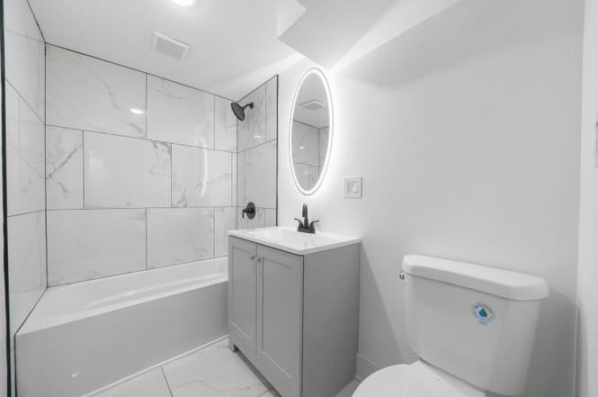 322 S Kostner Ave #G - Photo 4 of 8