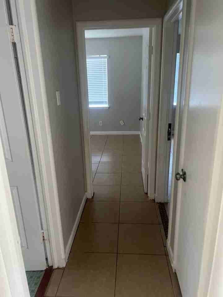 2505 W 12th St #2505 - Photo 4 of 8