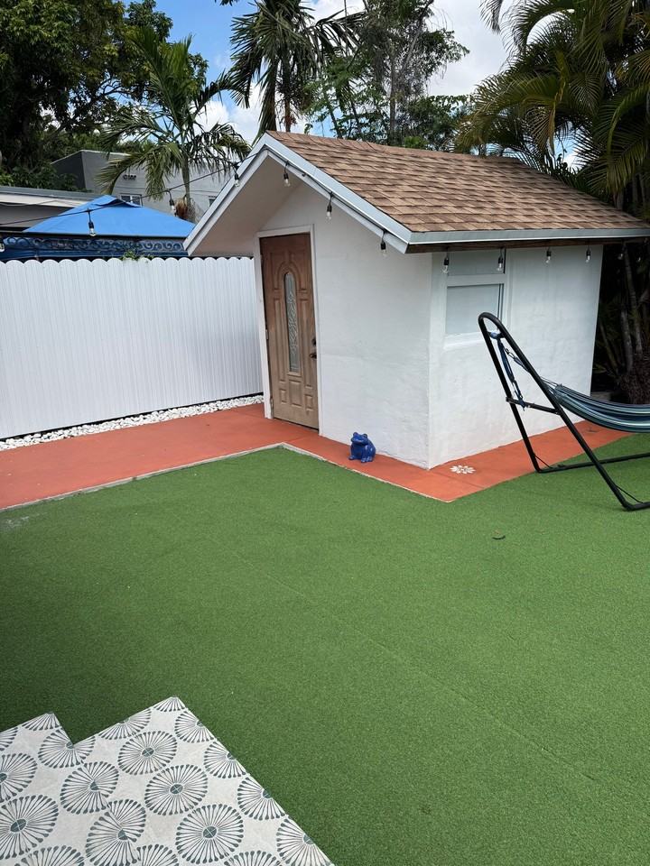 3623 Sw 15th St - Photo 4 of 10