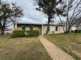 featured image of 207 Laurel Ln