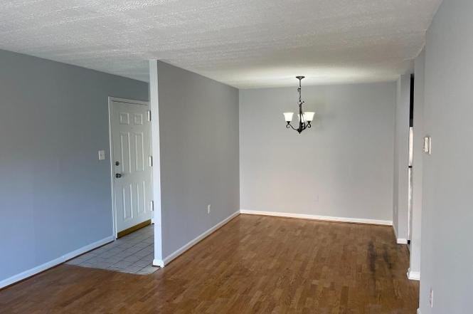 5106 F St Se #8 - Photo 2 of 13