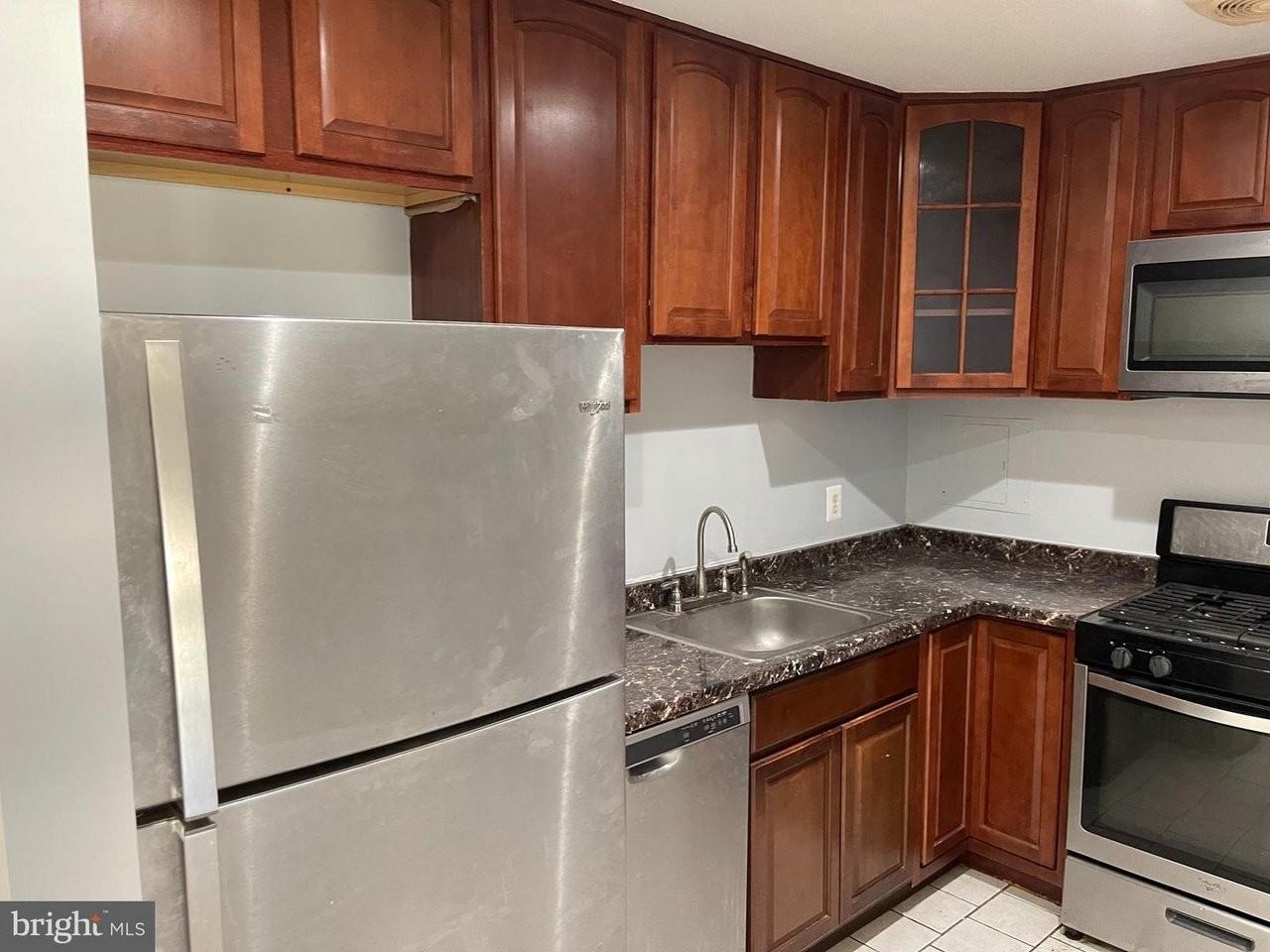 5106 F St Se #8 - Photo 4 of 13