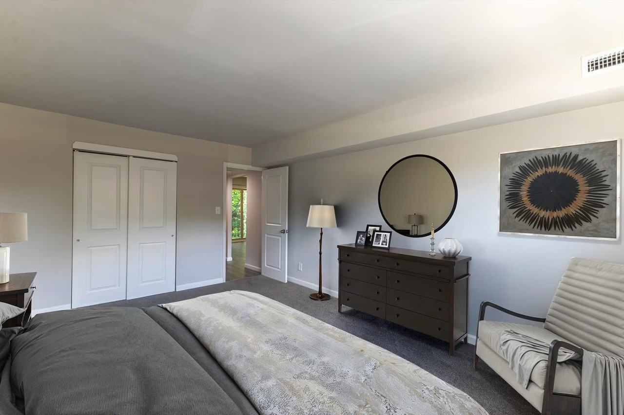 101 E Gibbsboro Rd - Photo 2 of 14