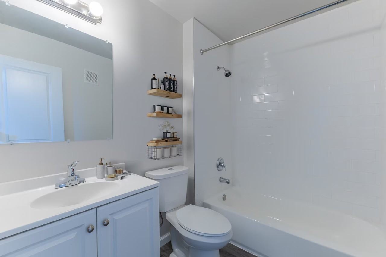 101 E Gibbsboro Rd - Photo 4 of 14