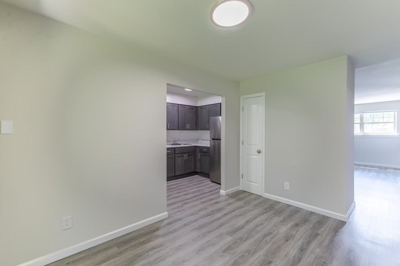 101 E Gibbsboro Rd - Photo 6 of 14