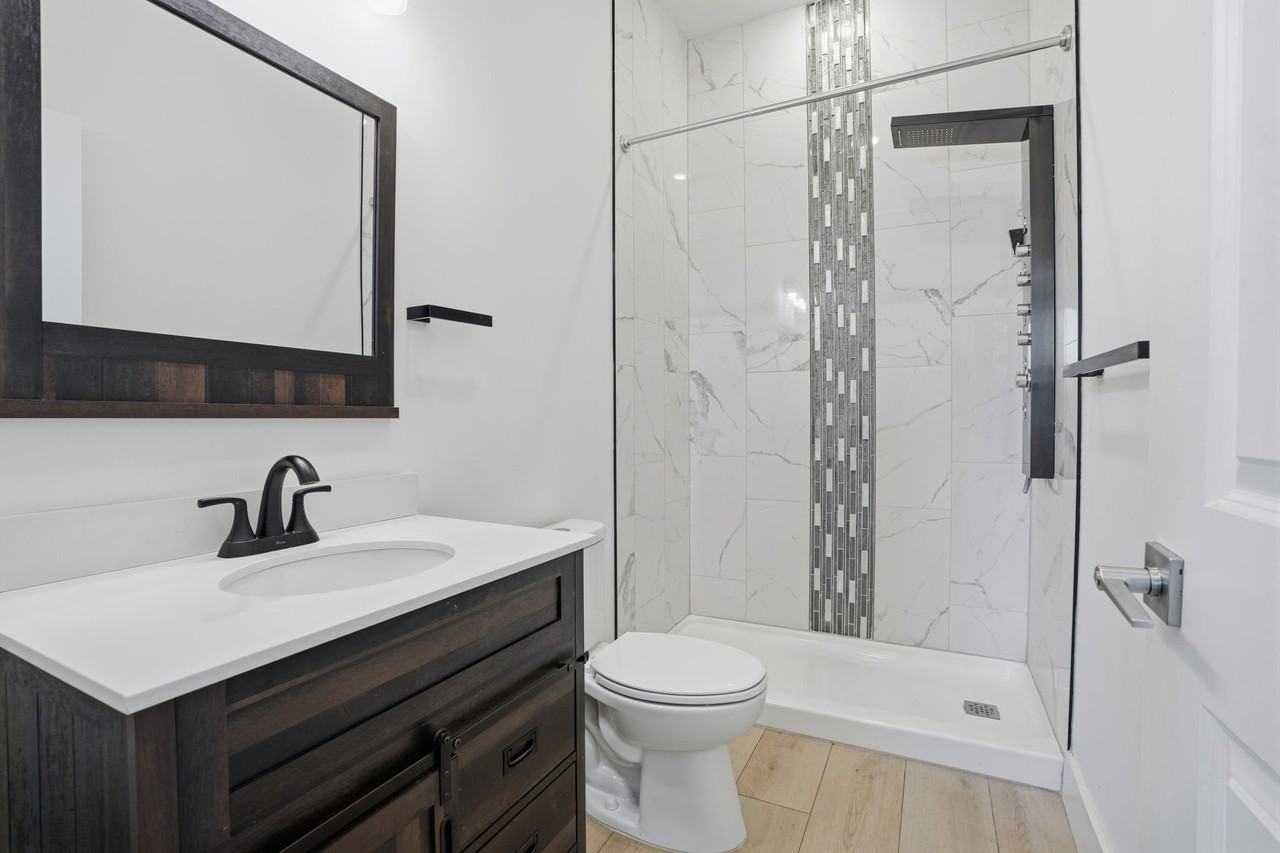 147 N Gross St #2 - Photo 6 of 9