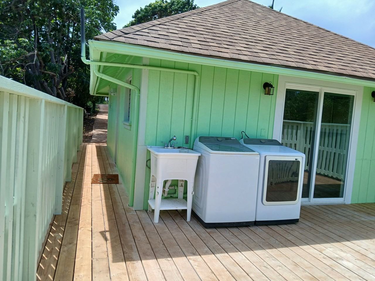 388A S High St - Photo 4 of 10