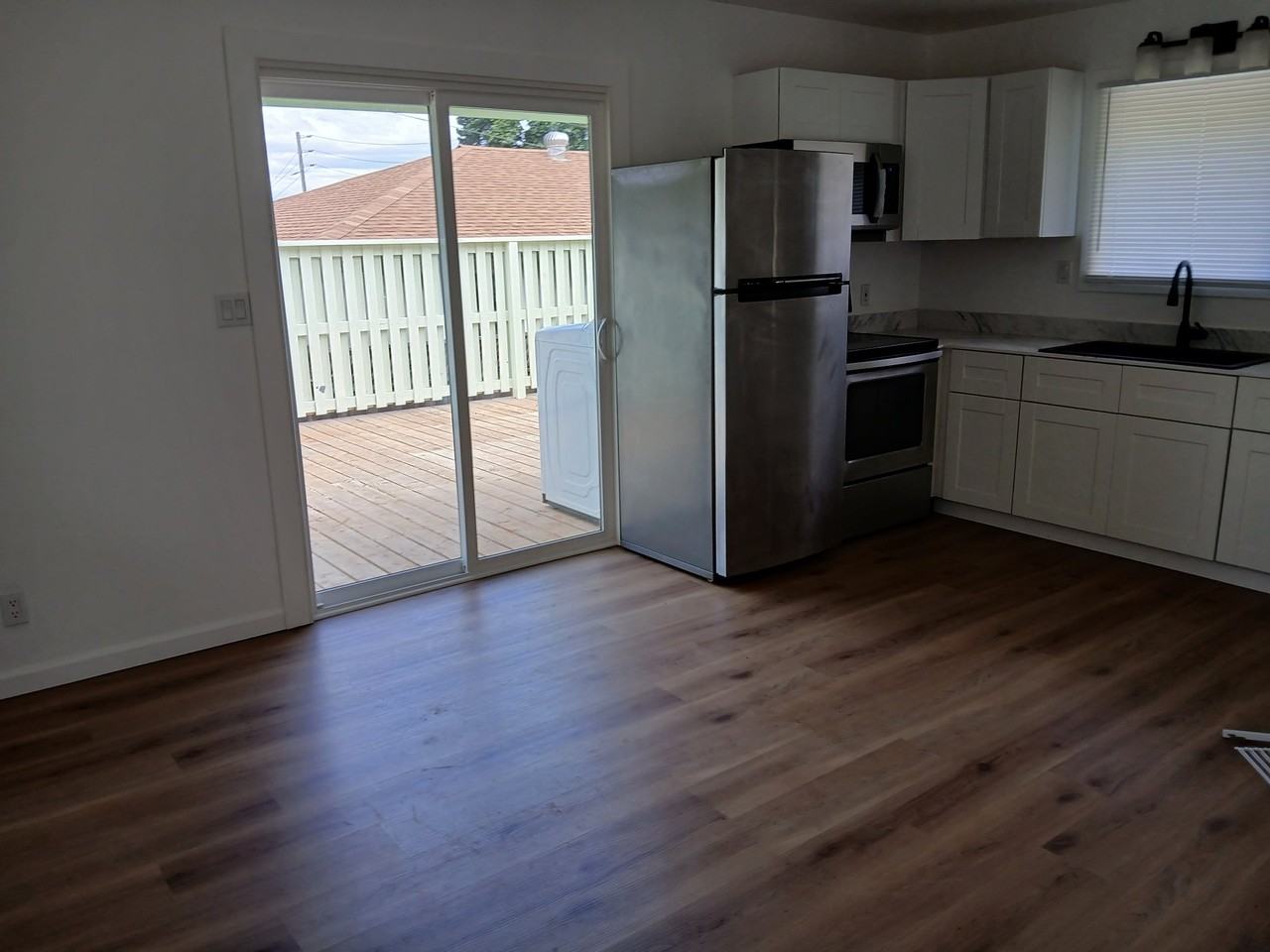 388A S High St - Photo 5 of 10