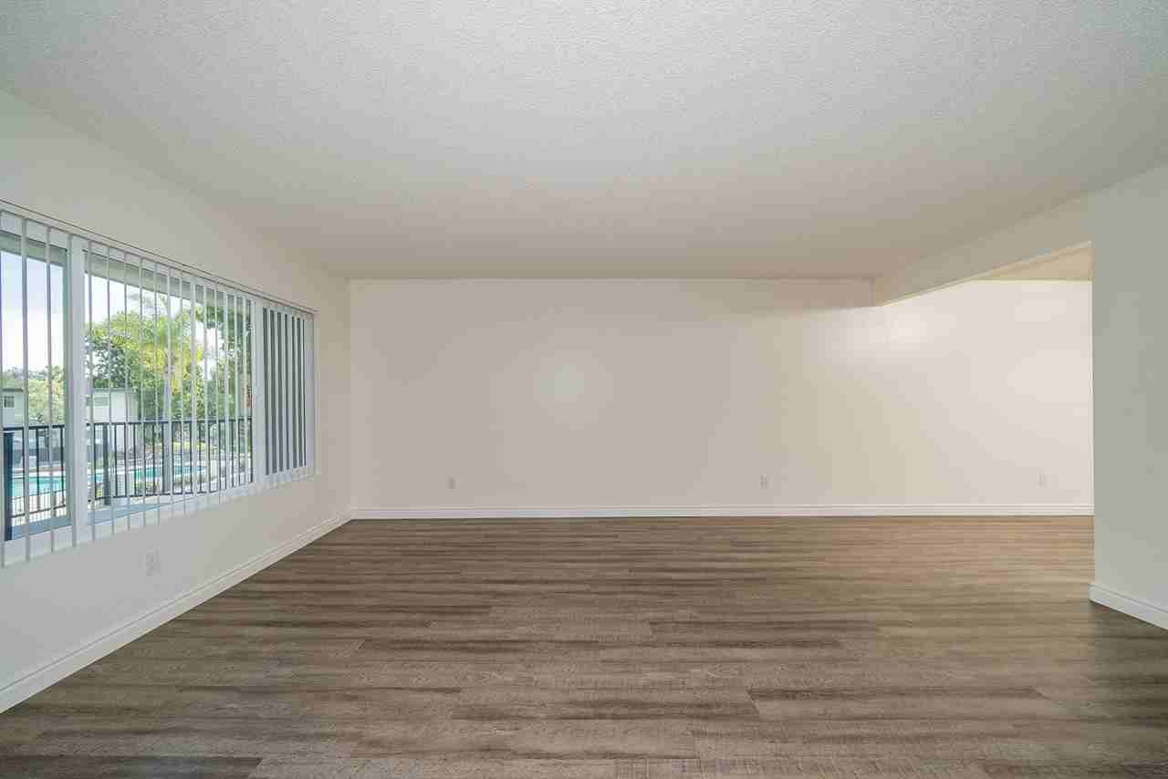 1150 Meadow Lake Dr #06 - Photo 6 of 12