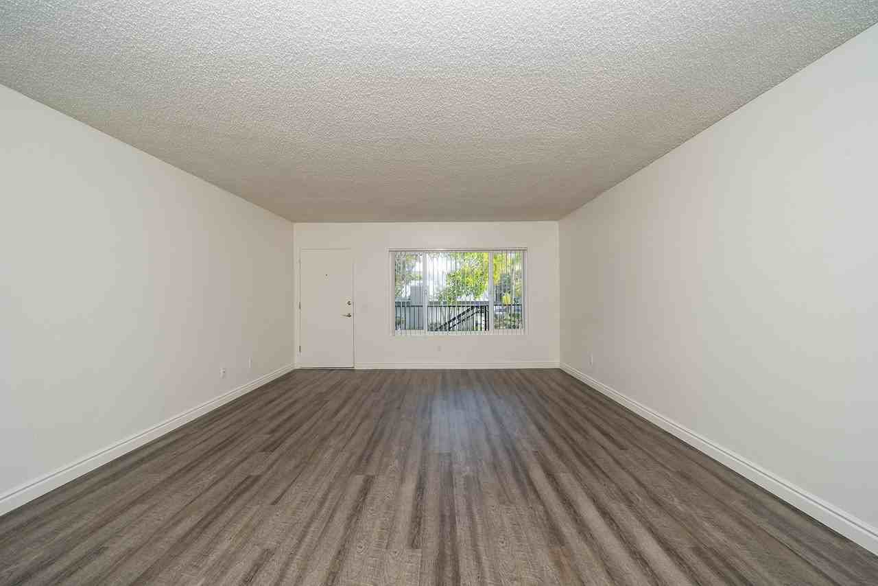 1150 Meadow Lake Dr #06 - Photo 7 of 12