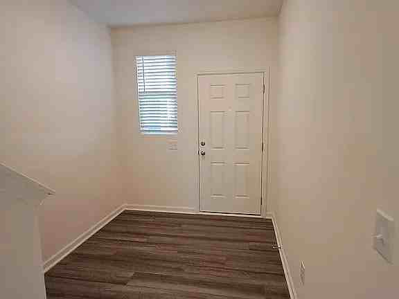 2053 Trailside Dr - Photo 2 of 12