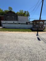 featured image of 1001 Elm St Trlr A #A