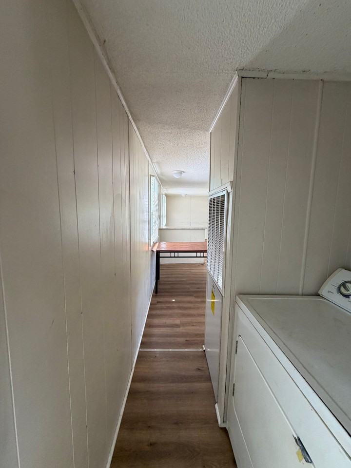 1001 Elm St Trlr A #A - Photo 2 of 6