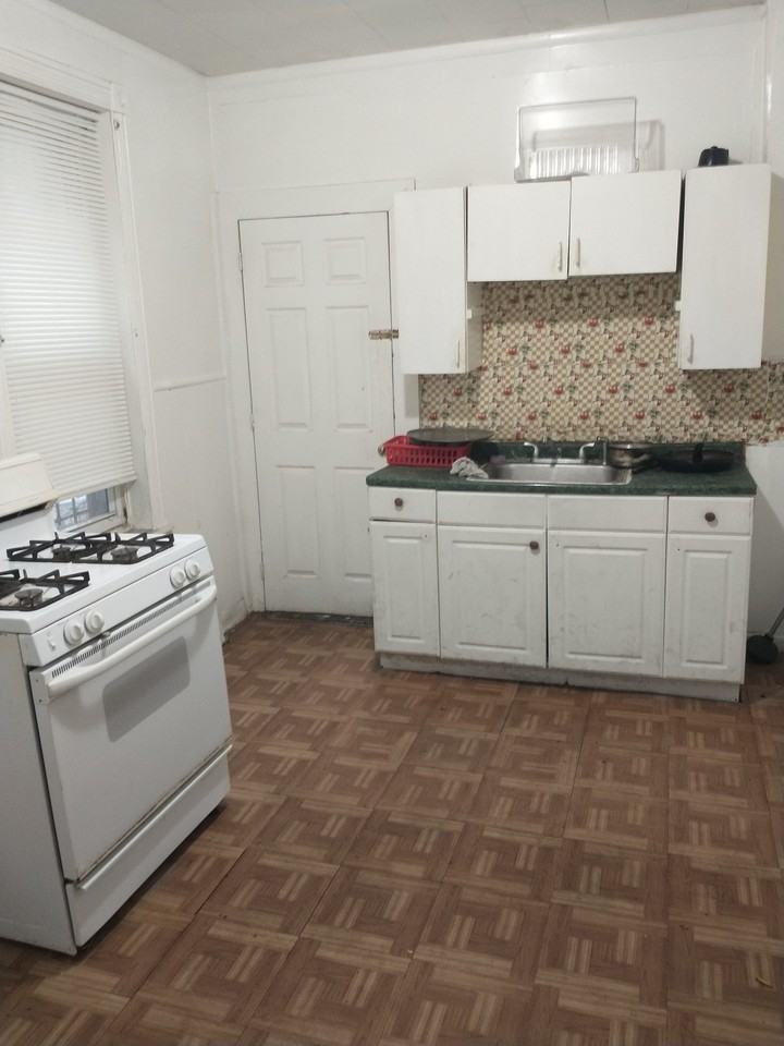 1614 Unity St - Photo 2 of 3