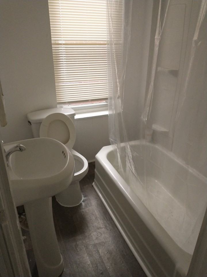 1614 Unity St - Photo 3 of 3