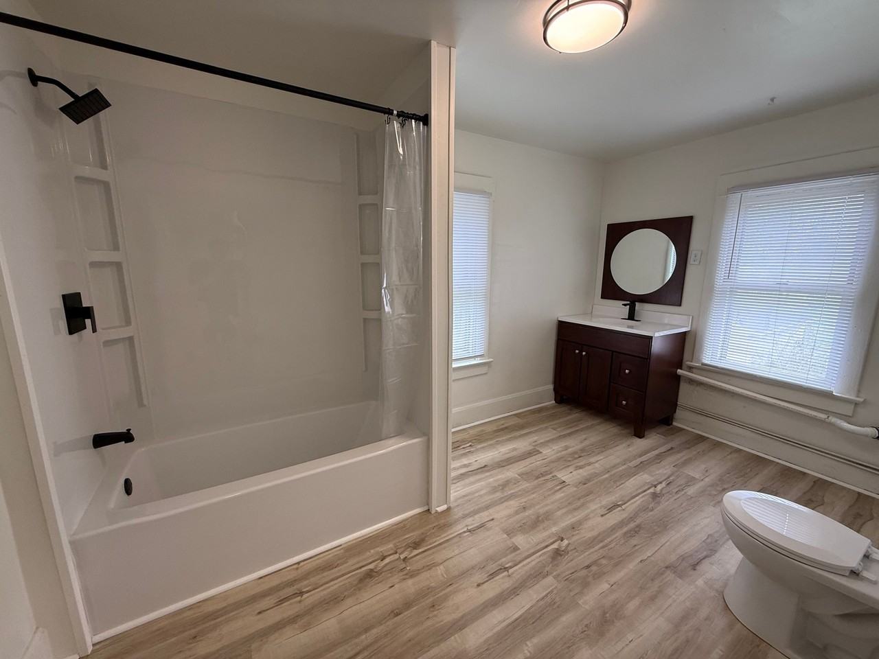 147 15th St - Photo 7 of 10