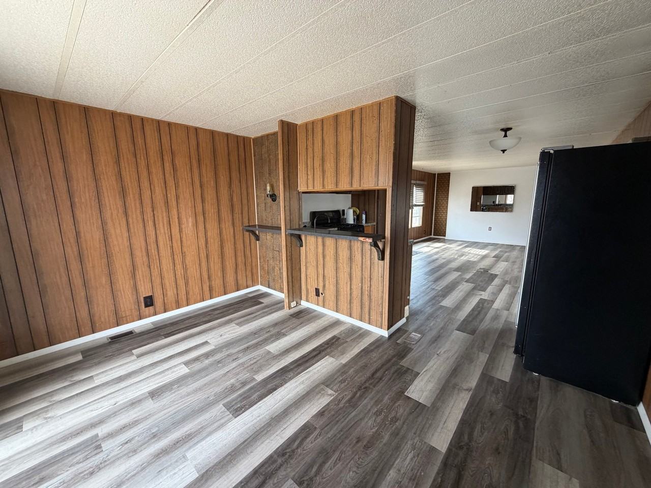 227 4th St N - Photo 2 of 20