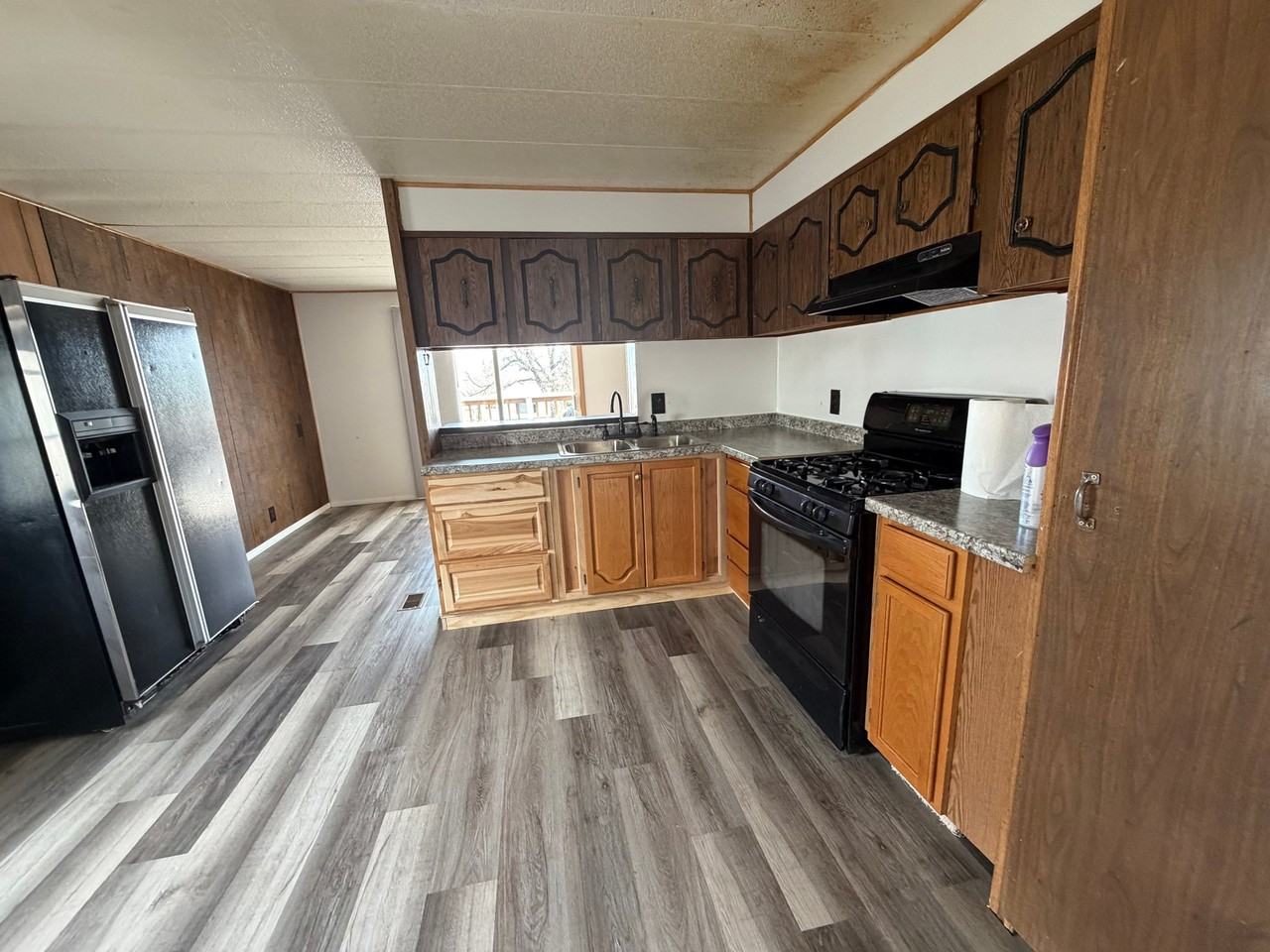 227 4th St N - Photo 4 of 20