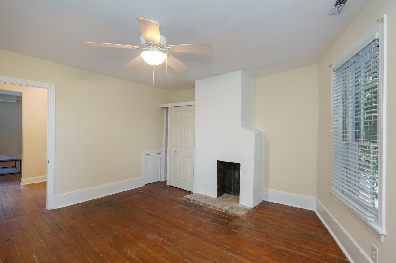 13 Elizabeth St - Photo 6 of 36