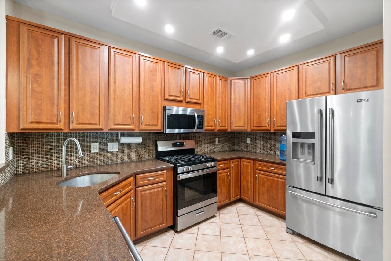 40 Four Oaks Rd - Photo 6 of 20