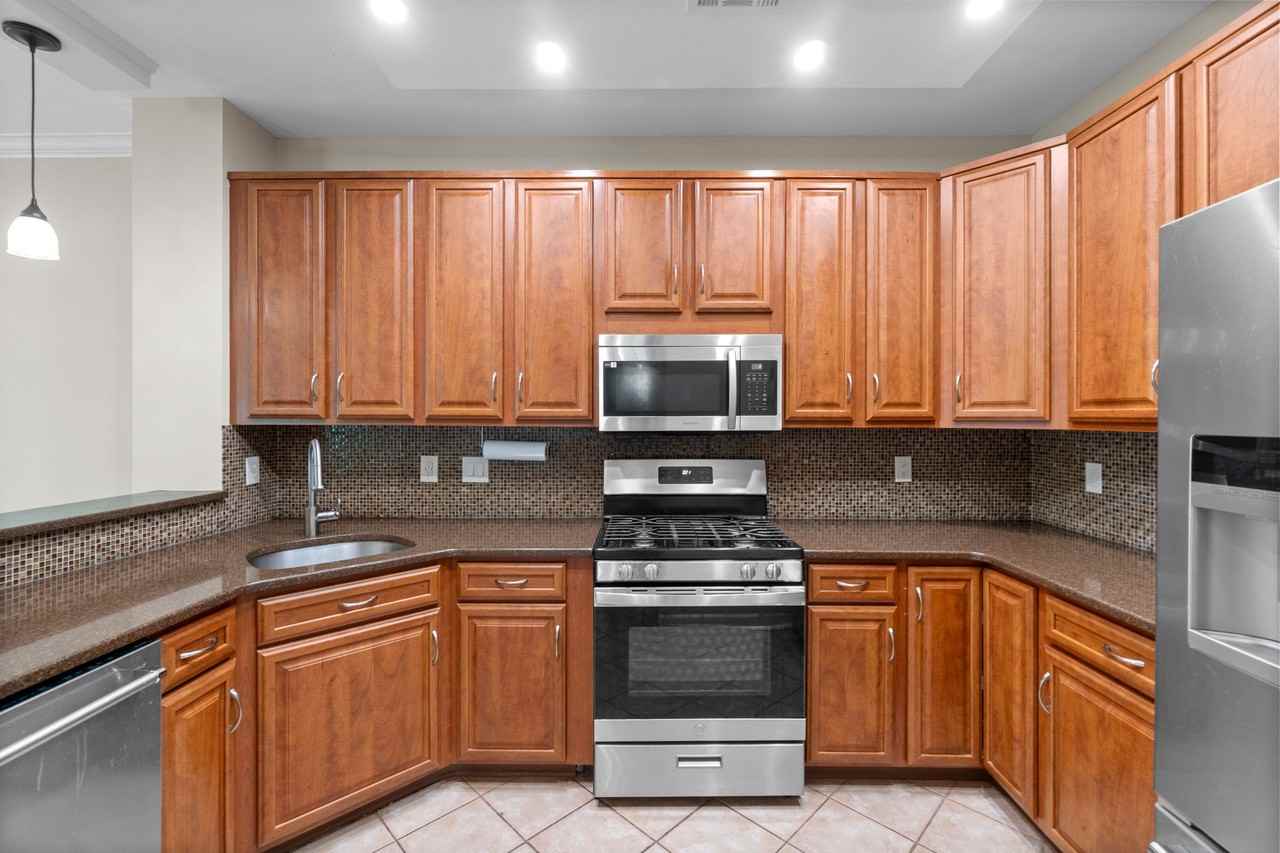 40 Four Oaks Rd - Photo 7 of 20