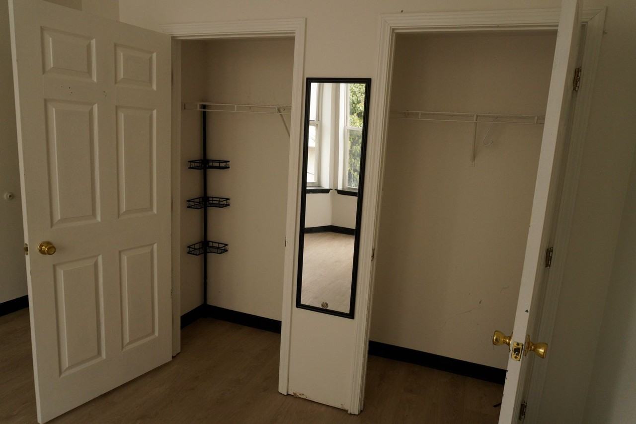 Spacious affordable apartments - Photo 2 of 17