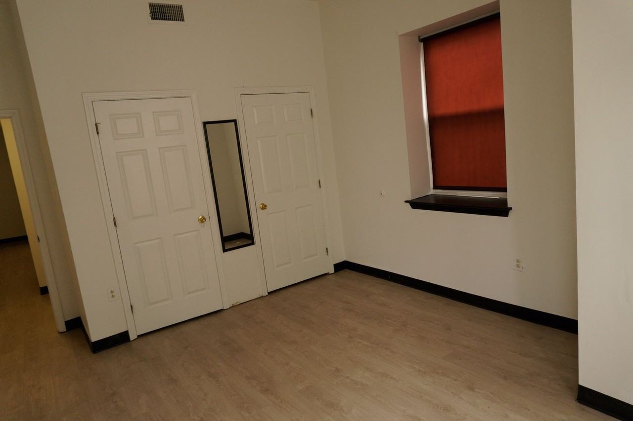 Spacious affordable apartments - Photo 3 of 17