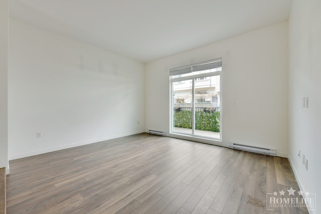 8168 136a St - Photo 6 of 25