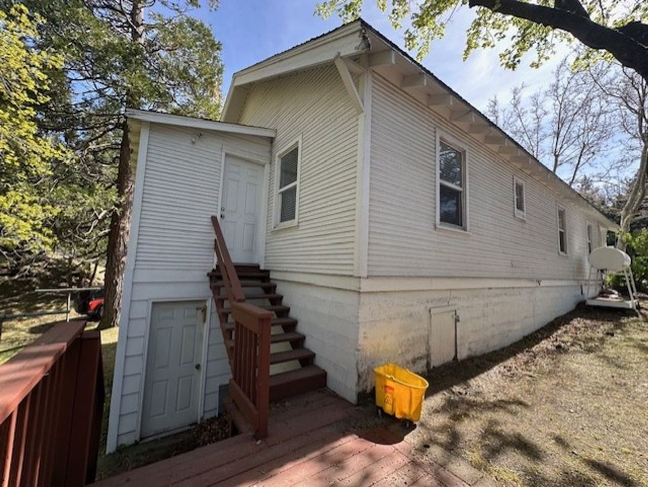 142 S Weed Blvd - Photo 5 of 21