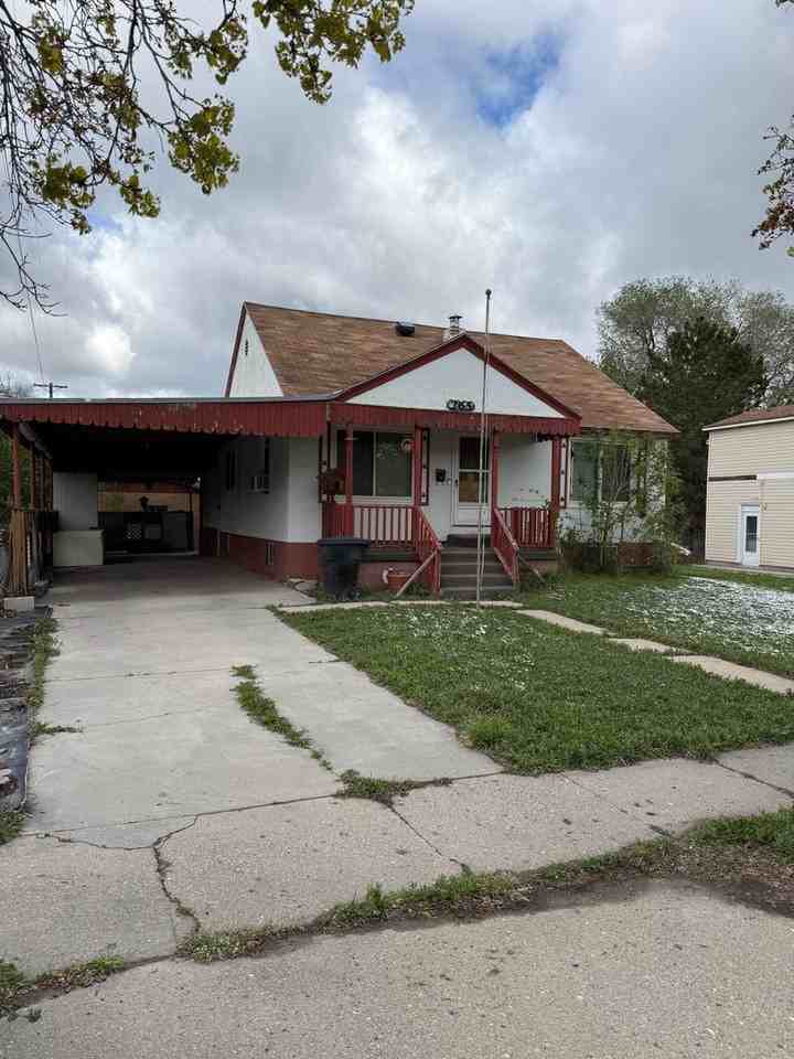 265 N 500 E - Photo 2 of 17