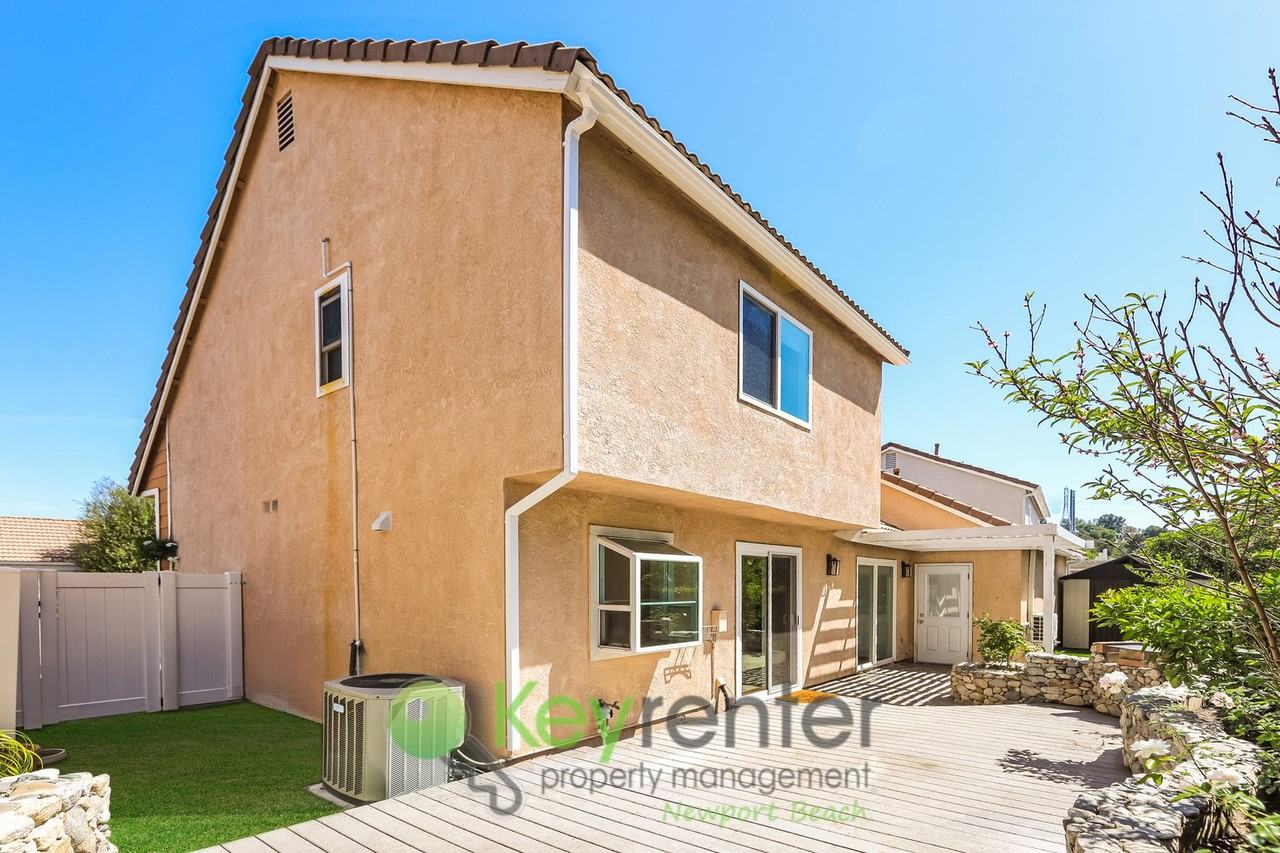 28022 Thompson - Photo 2 of 20