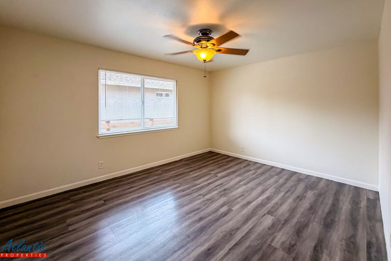 Alden Way 3537 - Photo 7 of 21