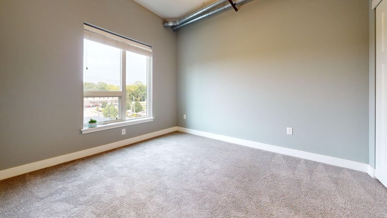 Lofts on Michigan - Photo 7 of 8