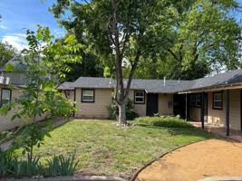 featured image of 536 W 12th St