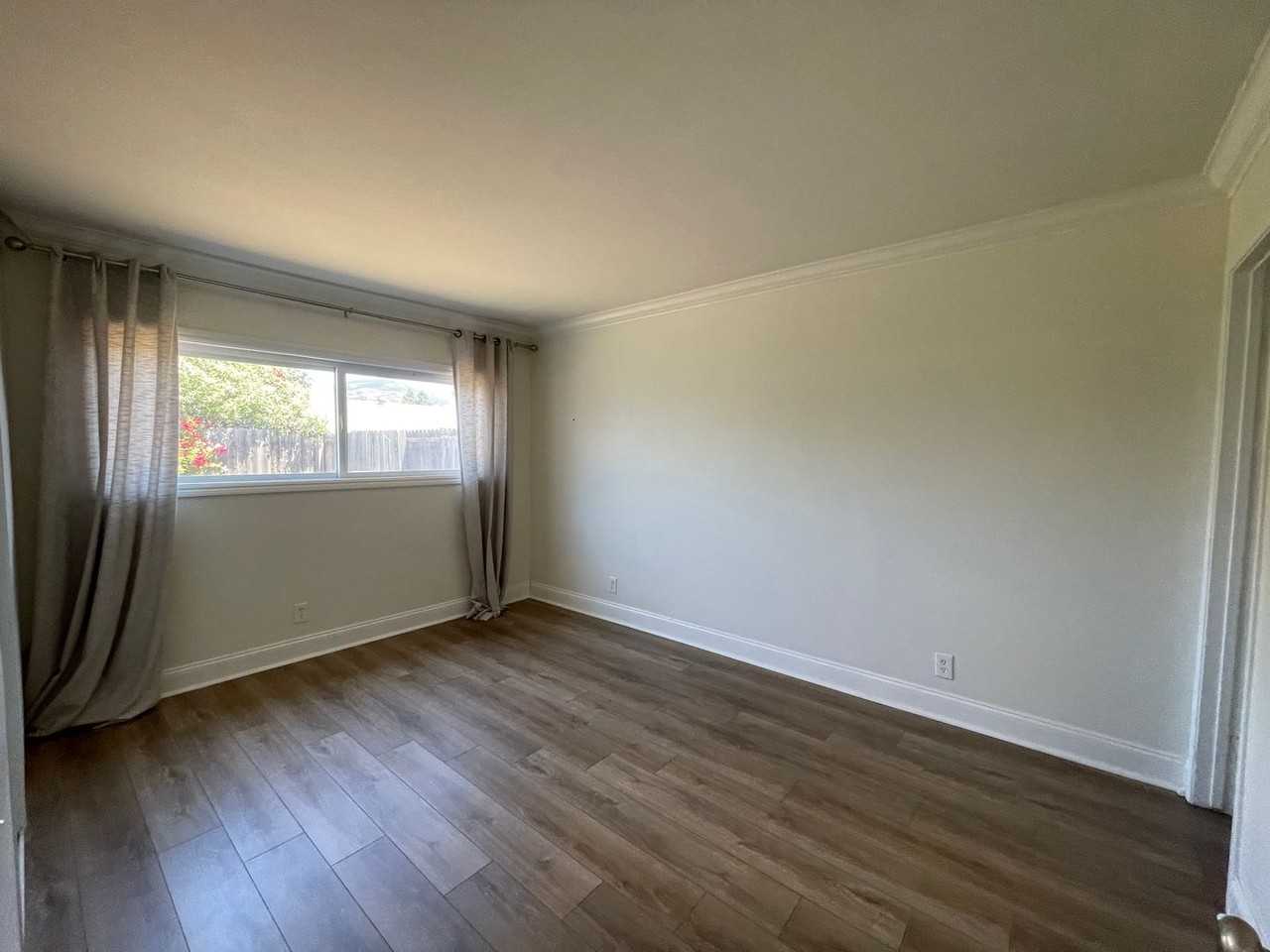 6440 Oakridge Rd - Photo 5 of 14