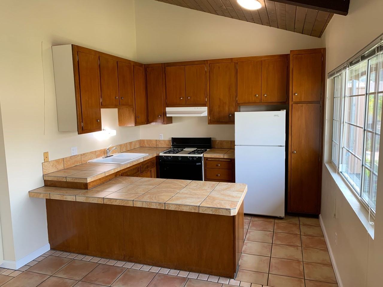 4700 Dexter Drive Apartments and Townhouses - Photo 6 of 50