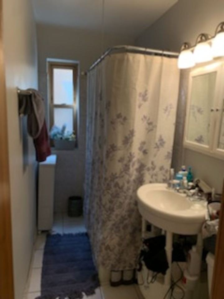 10947 S Longwood Dr - Photo 6 of 8