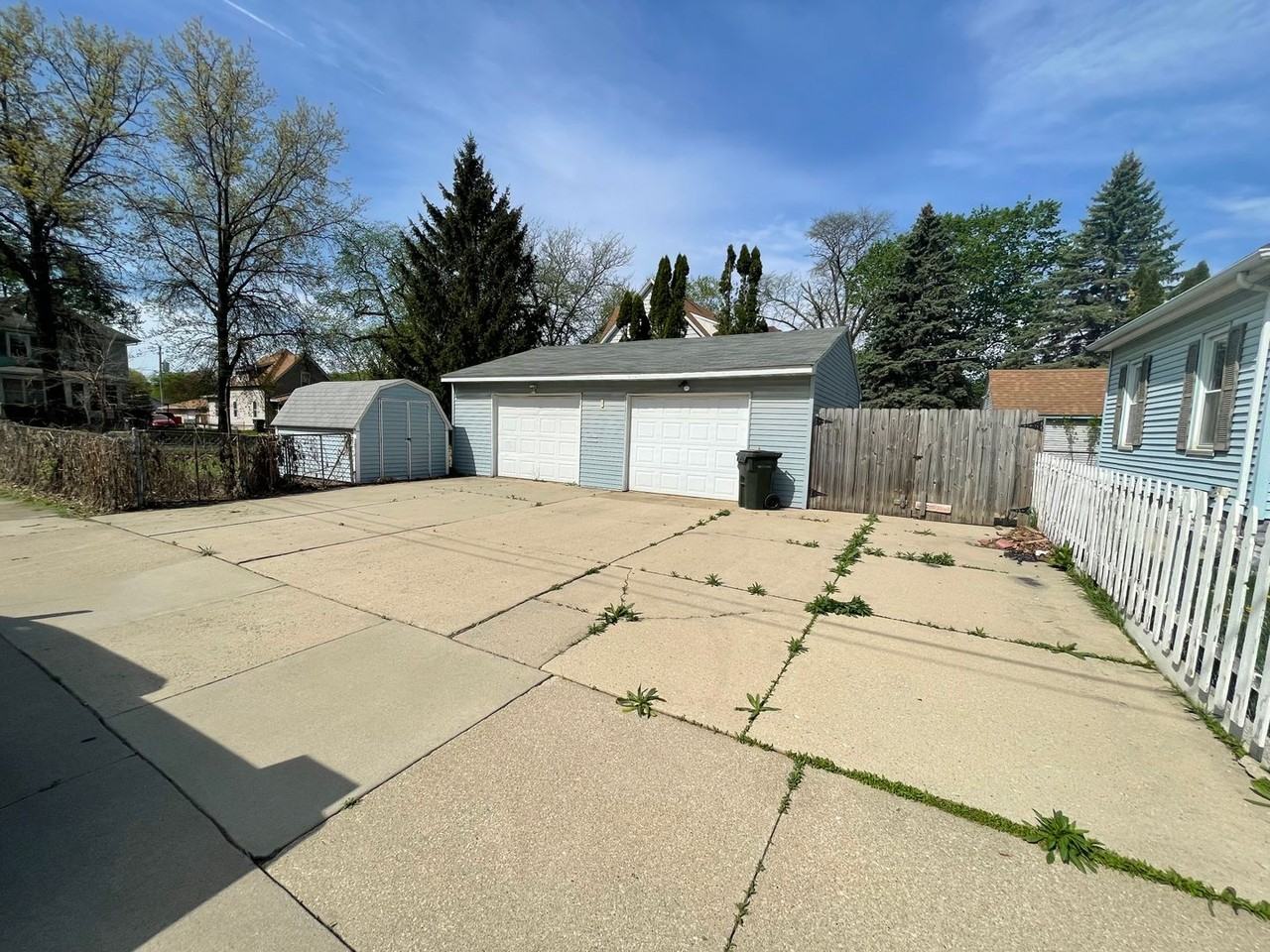 1214 W 9th St - Photo 7 of 33