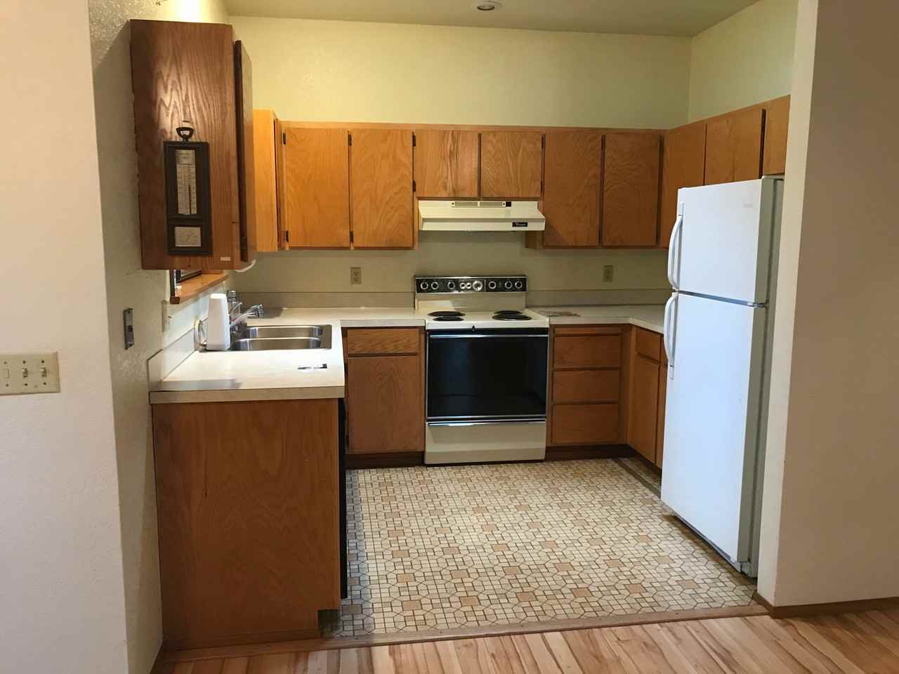 1707 Oriental Ave - Photo 2 of 13