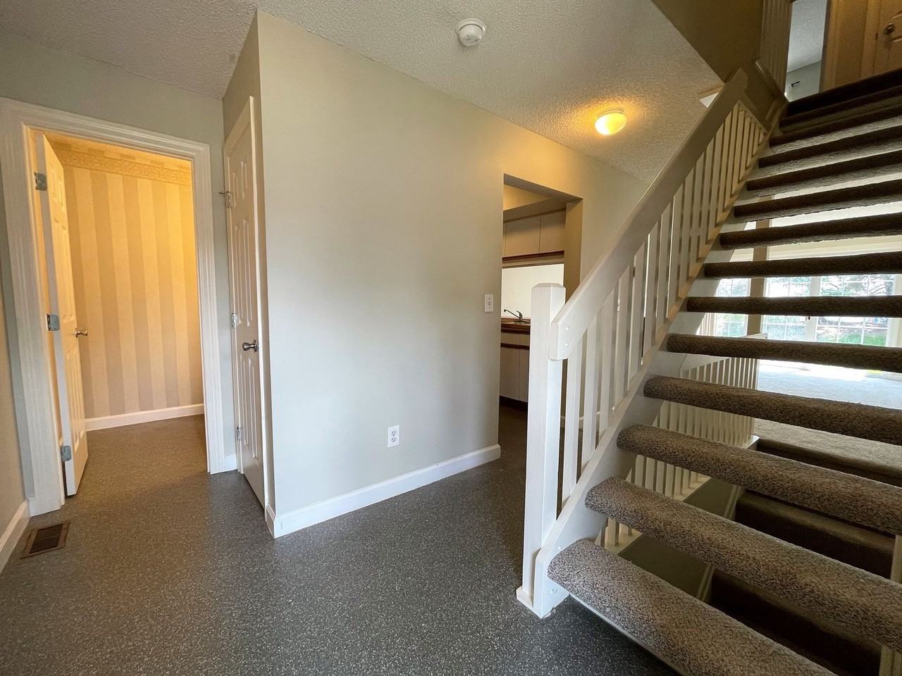 2059 Coleman Dr - Photo 3 of 23