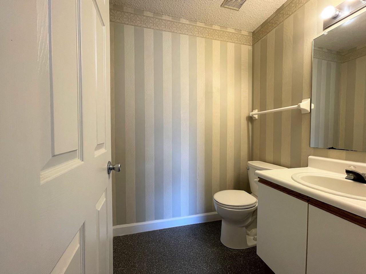 2059 Coleman Dr - Photo 5 of 23