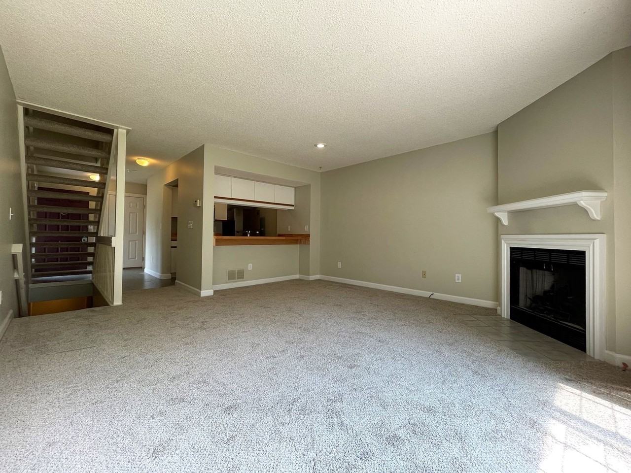 2059 Coleman Dr - Photo 7 of 23