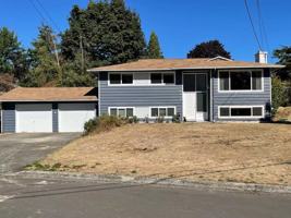 featured image of 9416 Ne 121st Pl