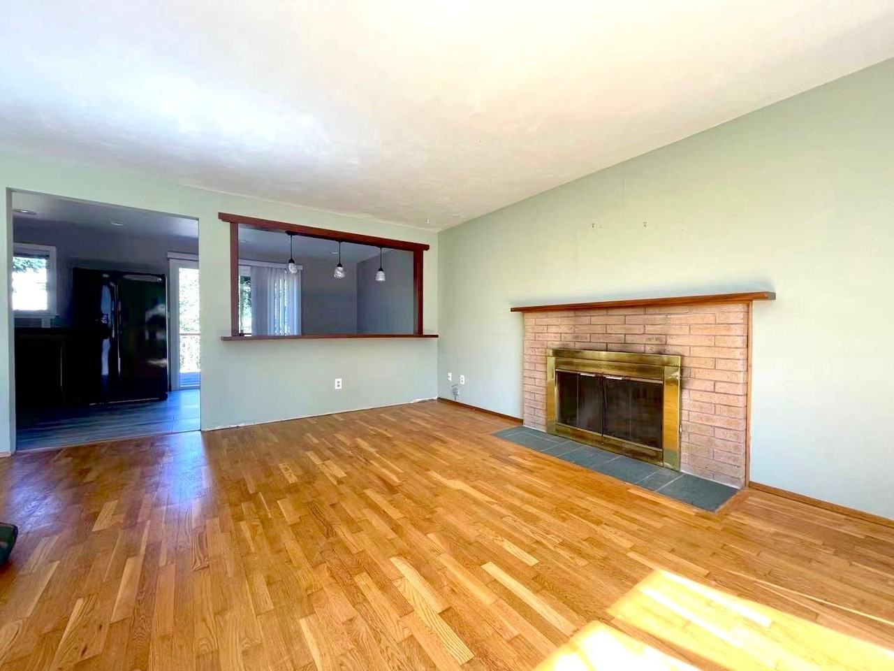 9416 Ne 121st Pl - Photo 3 of 16