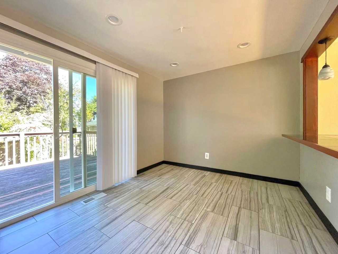 9416 Ne 121st Pl - Photo 4 of 16