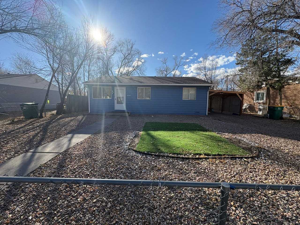 2226 Frontier Dr - Photo 2 of 19