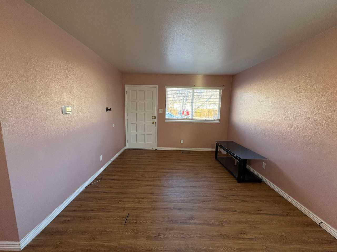 2226 Frontier Dr - Photo 4 of 19