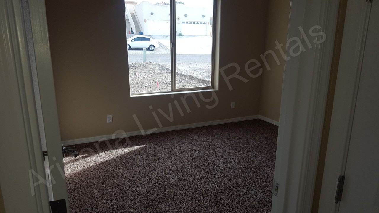 3641 Texoma Dr - Photo 5 of 19