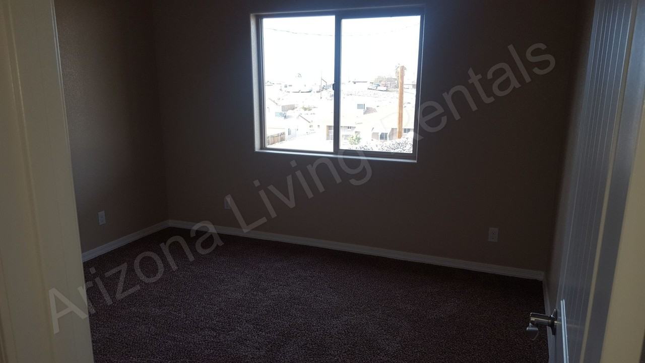 3641 Texoma Dr - Photo 7 of 19